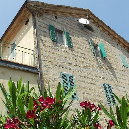 B&B Reillys Montecarotto Eksteriør billede